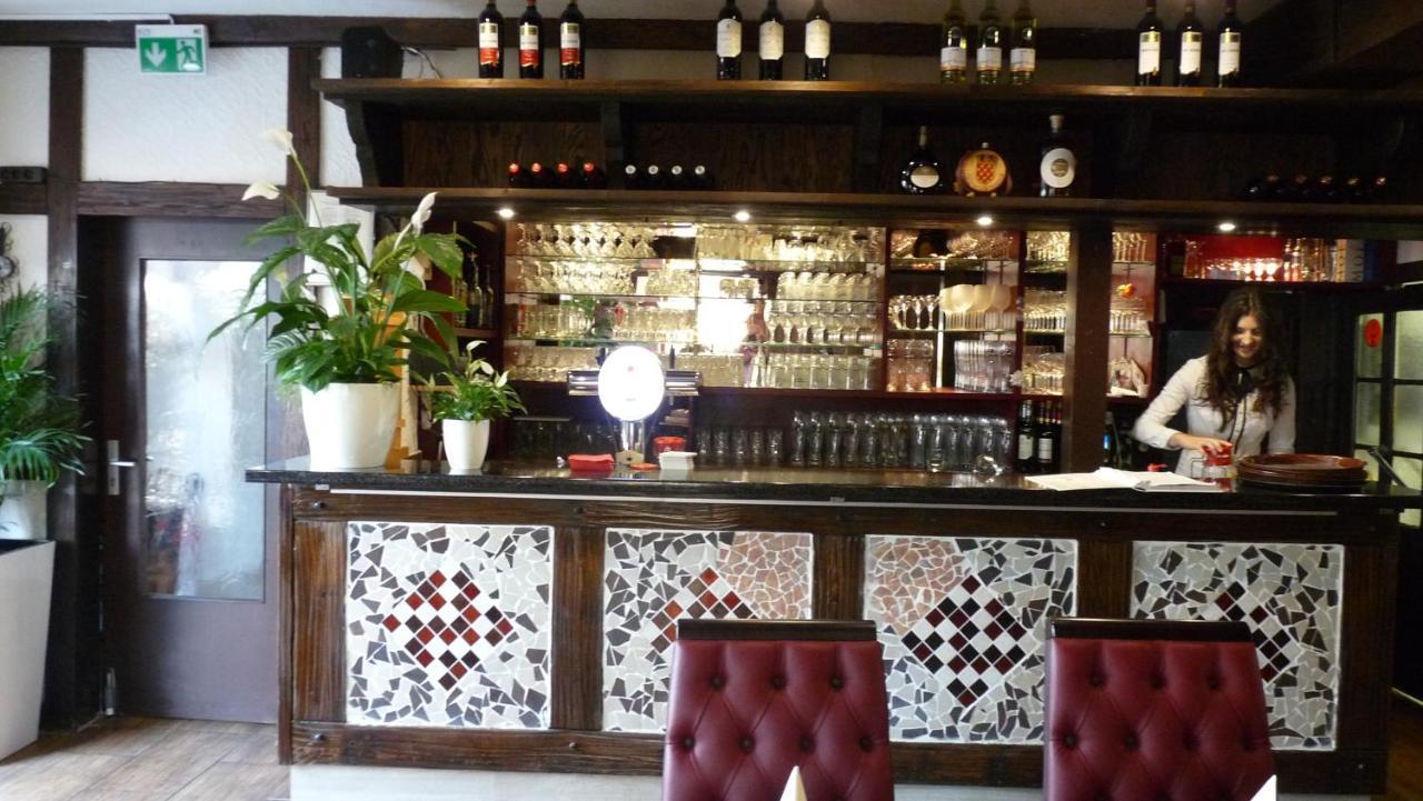 Hotel Rodizio Ug Βόλφσμπουργκ Εξωτερικό φωτογραφία
